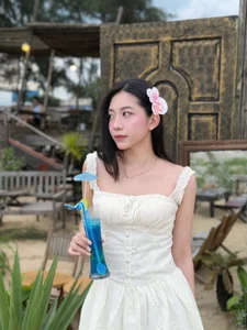 Saigon Muse Captivates Fans with Stunning Beachside Photoshoot - image 4