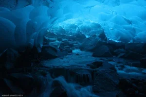 The Surreal Experience of Visiting America's Most Famous Ice Caves - image 1