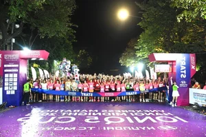 VnExpress Marathon Hanoi: 11,000 Runners Bring Vibrant Energy to the Capital Streets - image 7