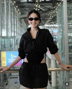 Mai Davika Embraces Vietnamese Culture with Conical Hat - image 2
