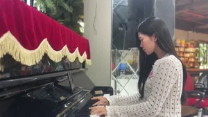 Diplomatic Academy Student Becomes a Standout Figure at Miss Vietnam Pageant - image 3