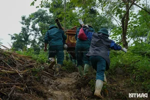 Lao Cai Flash Flood Tragedy: Mourning and Mountain Burials for Victims - image 8
