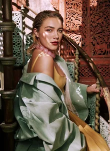 Florence Pugh's Athletic Grace: Inside the Marvel Thunderbolts Star's Journey - image 0
