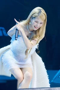 Ly Nha Ky Stuns Fans with a Youthful and Radiant New Look - image 7