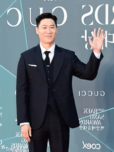 Red Carpet Glamour: Stars Shine at the 62nd Baeksang Arts Awards Gallery - image 63