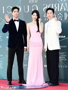 Red Carpet Glamour: Stars Shine at the 62nd Baeksang Arts Awards Gallery - image 51