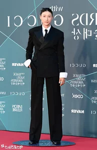 Red Carpet Glamour: Stars Shine at the 62nd Baeksang Arts Awards Gallery - image 12