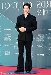 Red Carpet Glamour: Stars Shine at the 62nd Baeksang Arts Awards Gallery - image 44