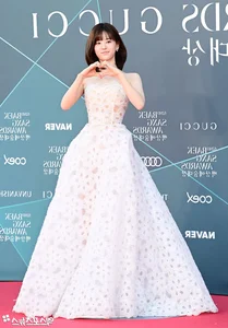 Red Carpet Glamour: Stars Shine at the 62nd Baeksang Arts Awards Gallery - image 29