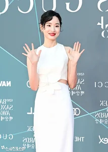 Red Carpet Glamour: Stars Shine at the 62nd Baeksang Arts Awards Gallery - image 19
