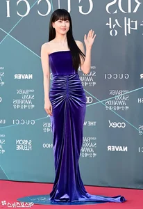 Red Carpet Glamour: Stars Shine at the 62nd Baeksang Arts Awards Gallery - image 17