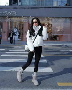 Huyen Baby Celebrates 13th Wedding Anniversary with Wealthy Husband - image 4