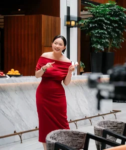 Vietnamese Star Phuong Oanh Prepares for Highly Anticipated Screen Comeback - image 2