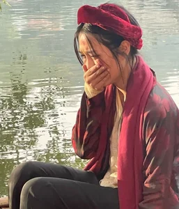 Meet Dieu Thuy: The Breakout Star and Ca Tru Singer in Dao Pho Va Piano - image 3