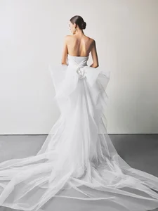 Dianka Zakhidova Captivates in a Sheer Wedding Gown for Bui Tien Dung Marriage - image 0