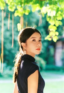 YiTuYu Art Language Vol.9973: Modern Aesthetics with Model Zi Ning - image 2