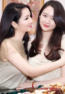 Ageless U60 Vietnamese Beauty Queen Stuns Fans with Flawless Unedited Photos - image 4