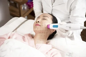 Ageless U60 Vietnamese Beauty Queen Stuns Fans with Flawless Unedited Photos - image 0