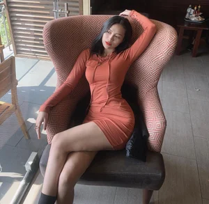 Exploring the Radiant Beauty of Vietnamese Model Oanh Meo: A Collection of Stunning Portraits and Elegant Fashion Moments - image 18
