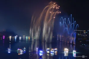 Vietnam vs. Finland: Spectacular Opening Night at the International Fireworks Festival - image 9