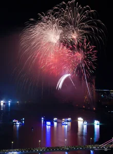 Vietnam vs. Finland: Spectacular Opening Night at the International Fireworks Festival - image 10