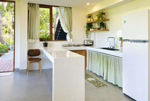 Modern 250m2 Townhouse Design: A Green Oasis Blending Urban Living with Nature - image 0