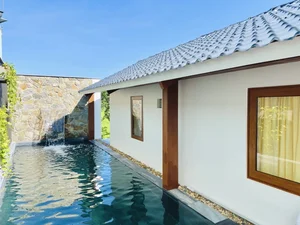 Modern 250m2 Townhouse Design: A Green Oasis Blending Urban Living with Nature - image 8