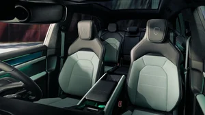 Porsche Cayenne S Electric Debuts: 666 HP and 16-Minute Charging - image 1