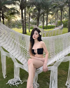 Beautiful TikToker Dieu Linh Bikini Photoshoot Gallery - image 2