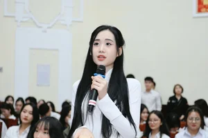 Pure Elegance: Hue Student Captivates Audiences in Miss Vietnam Pageant Gallery - image 5