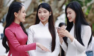 Pure Elegance: Hue Student Captivates Audiences in Miss Vietnam Pageant Gallery - image 4