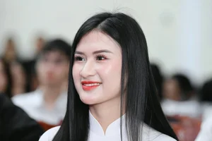 Pure Elegance: Hue Student Captivates Audiences in Miss Vietnam Pageant Gallery - image 2