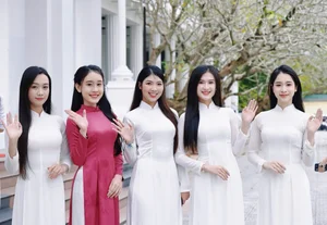 Pure Elegance: Hue Student Captivates Audiences in Miss Vietnam Pageant Gallery - image 3