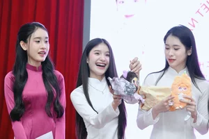 Pure Elegance: Hue Student Captivates Audiences in Miss Vietnam Pageant Gallery - image 9
