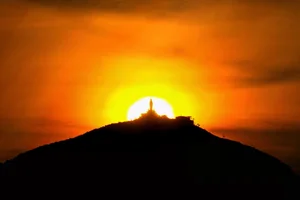 Witnessing the Majestic Sunset on Ba Den Mountain: A Traveler’s Guide - image 5