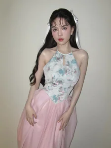 Ngoc Trinh Captivates in Elegant and Sophisticated Lady-Like Fashion Style - image 2