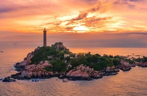 Discovering the Timeless Beauty of Ke Ga Lighthouse in Binh Thuan - image 2