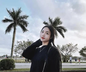 Football Star Tran Thi Duyen Stuns in Gorgeous Bikini Photos - image 3