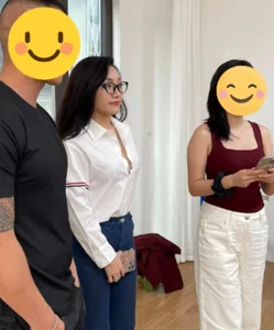 Former Beauty Queen and Single Mother Pauses Hanoi Sandwich Business: The Story Behind the Hiatus - image 3