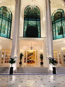 A Detailed Tour of the Magnificent Riverside Villa Formerly Occupied by Vu Khac Tiep - image 5
