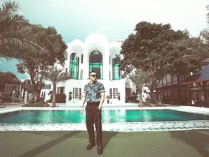 A Detailed Tour of the Magnificent Riverside Villa Formerly Occupied by Vu Khac Tiep - image 1