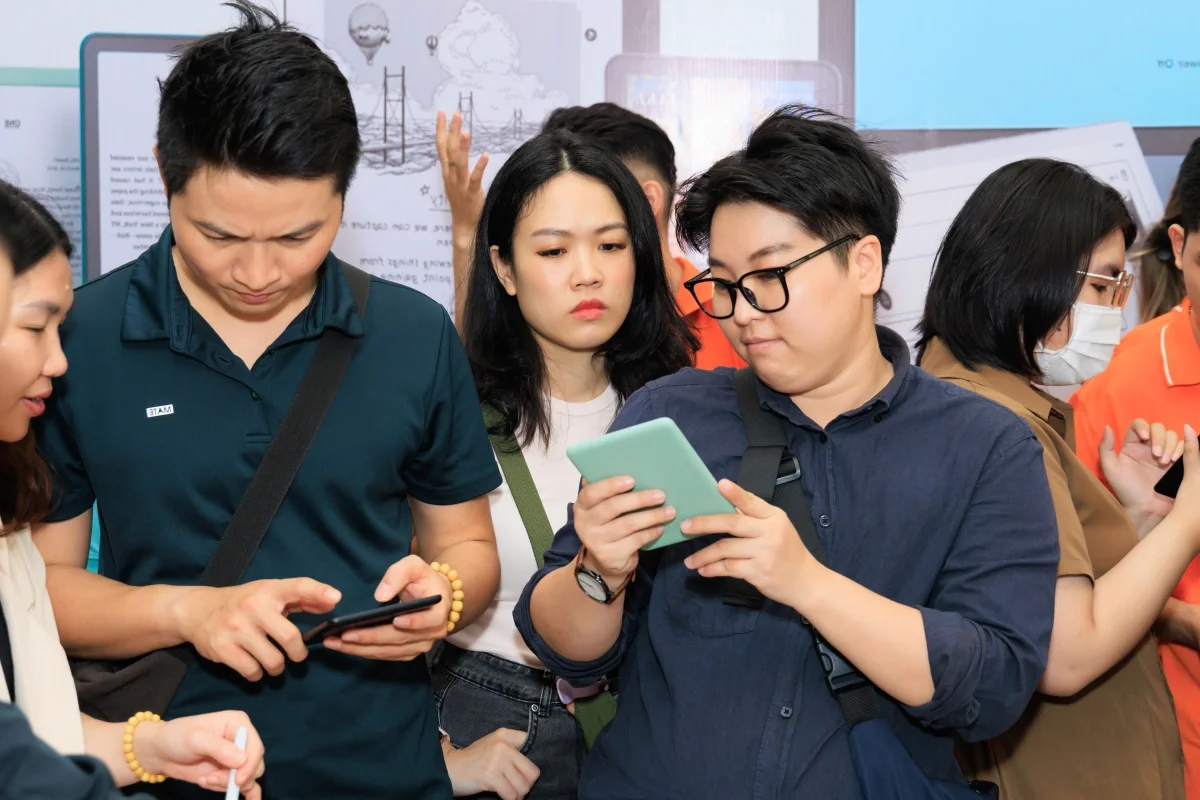 First Dedicated E-Ink Technology Event Showcases the Future of Displays