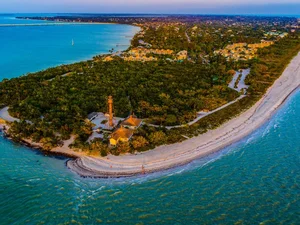 Stunning Paradise Islands in the United States You Must Visit - image 4