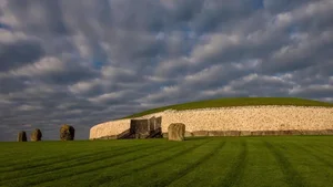 Ancient 5,000-Year-Old Irish Tomb Reveals Secrets of a Divine King - image 6