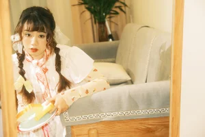 Yituyu Girl's Diary Wishes for Spoon: Soft Aesthetic Portrait Photography - image 0
