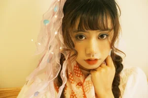 Yituyu Girl's Diary Wishes for Spoon: Soft Aesthetic Portrait Photography - image 8