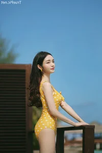 Jeong Hee Redefines Summer Elegance in Latest Monokini Shoot - image 2