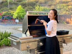 Inside Actress Dieu Huong's Beautiful Life in Her US Villa - image 7