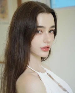 Russian Social Media Sensation Captivates Millions with Stunning Doll-Like Features and Fashion - image 7