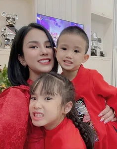 Children of Vietnamese Stars Show Solidarity with Flood-Affected Families - image 4